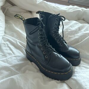 Dr. Marten Platform Jaden - size 6